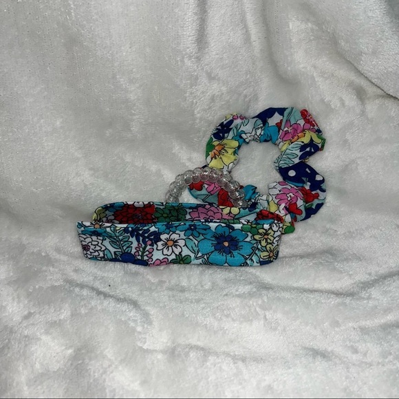 NWT Hair Accessories Kit- Far Out Floral​​ - Picture 4 of 5